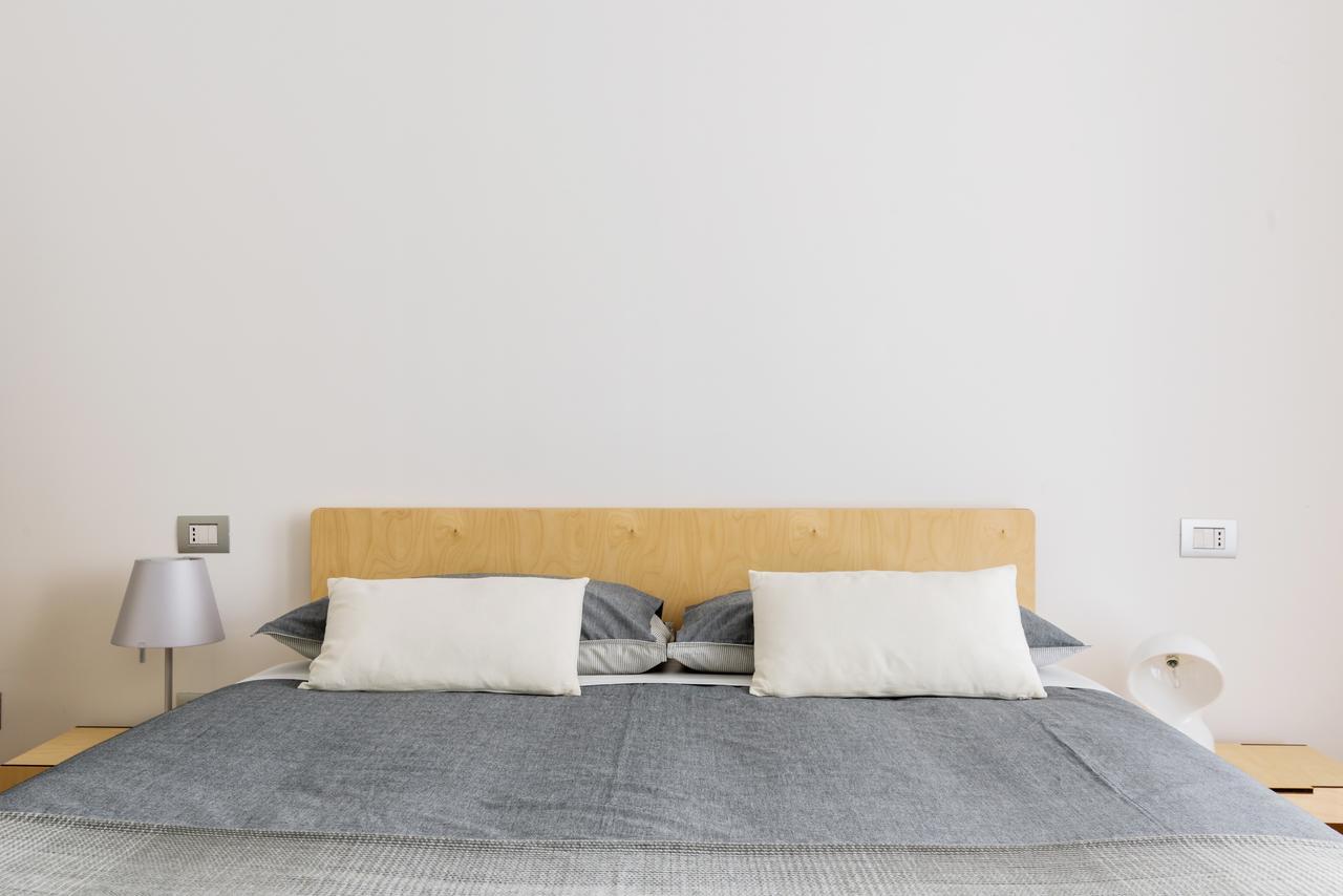 Altido Lovely 1-Bed Flat With Balcony & Free Parking Milano Exteriör bild