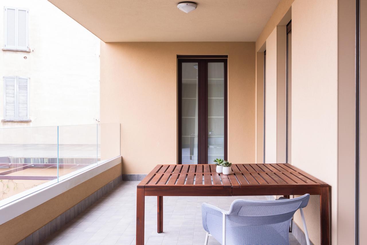 Altido Lovely 1-Bed Flat With Balcony & Free Parking Milano Exteriör bild